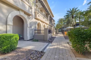 Photo #3: 6689924 Listing