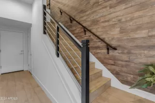 Photo #5: 6689924 Listing