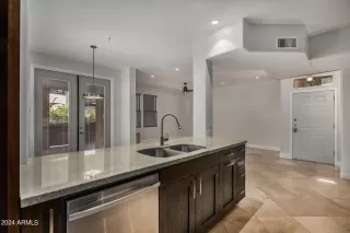 Photo #6: 6690047 Listing