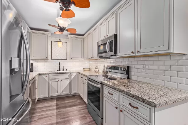 MLS: 6690055 Condo For Sale