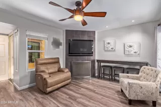 Photo #2: 6690055 Listing 