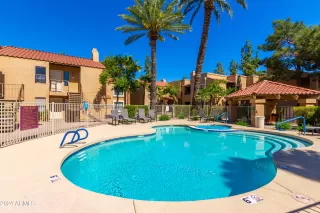 Photo #5: 6690055 Listing 