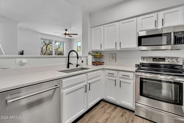 MLS: 6690070 Condo For Sale