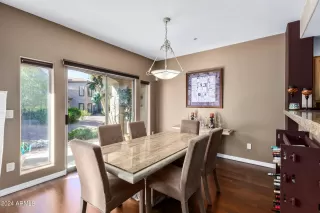 Photo #6: 6690152 Listing