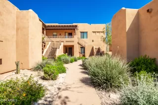 Photo #5: 6690257 Listing