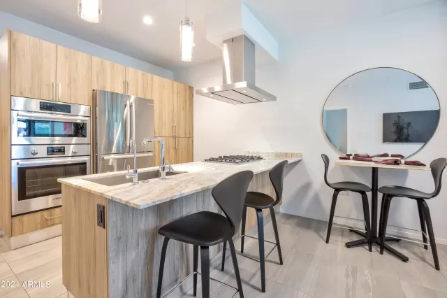 MLS: 6690539 Condo For Sale