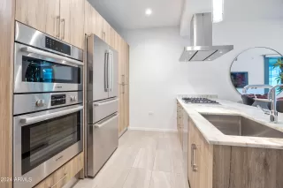 Photo #1: 6690539 Listing