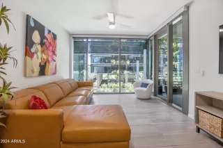 Photo #5: 6690539 Listing