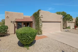 Photo #5: 6690869 Listing