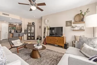 Photo #2: 6690878 Listing 