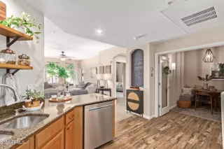 Photo #4: 6690878 Listing 