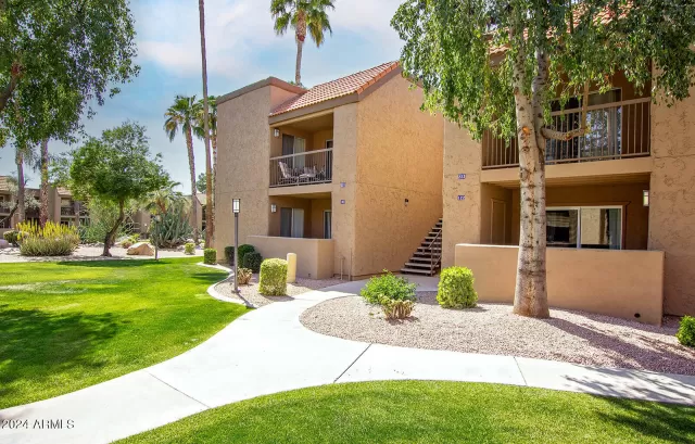 MLS: 6690901 Condo For Sale