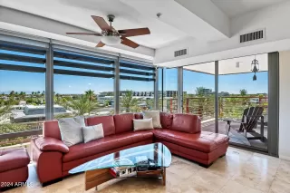 Photo #4: 6690904 Listing