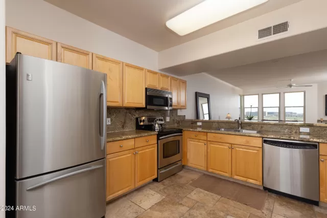 MLS: 6690915 Condo For Sale