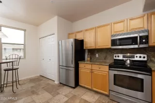 Photo #2: 6690915 Listing