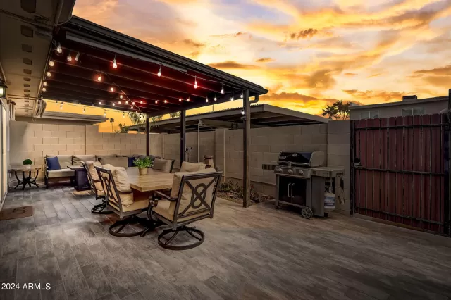 MLS: 6690996 Condo For Sale