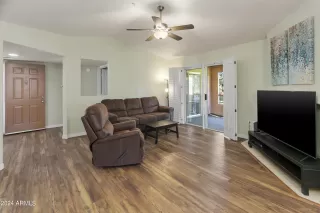 Photo #3: 6691337 Listing