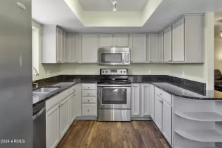 Photo #6: 6691337 Listing