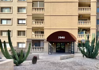 Photo #4: 6691451 Listing 