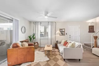 Photo #4: 6691487 Listing