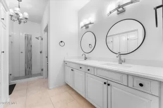 Photo #3: 6692236 Listing 