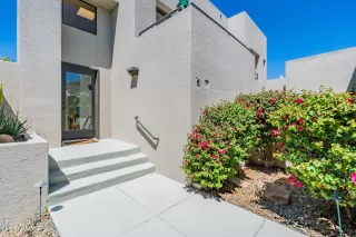 Photo #3: 6692327 Listing 