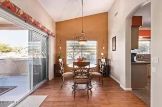 Photo #3: 6692572 Listing