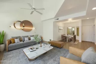 Photo #4: 6692625 Listing