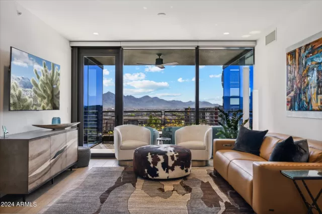 MLS: 6692733 Condo For Sale