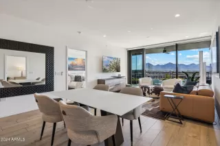 Photo #5: 6692733 Listing