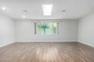 Photo #4: 6692991 Listing