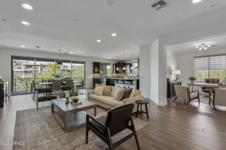 Photo #2: 6693225 Listing