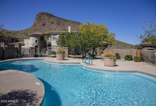 MLS: 6693295 Condo For Sale