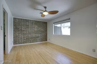 Photo #6: 6693448 Listing