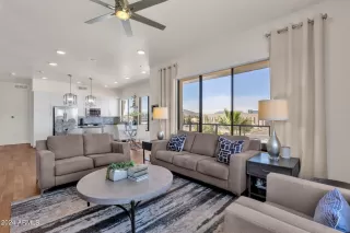 Photo #3: 6693580 Listing