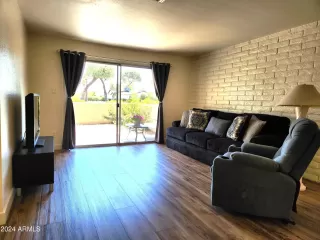 Photo #4: 6693605 Listing 