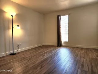 Photo #6: 6693605 Listing 