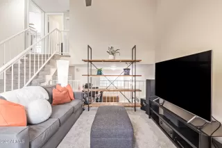 Photo #2: 6693838 Listing