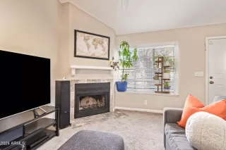 Photo #3: 6693838 Listing