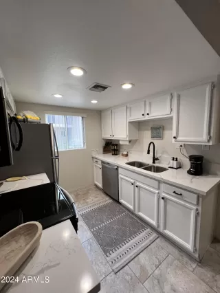 Photo #5: 6694198 Listing 