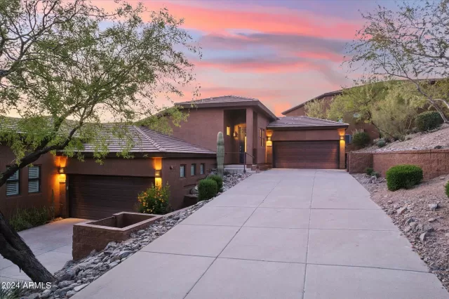 MLS: 6694369 Condo For Sale