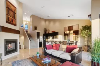 Photo #3: 6694369 Listing