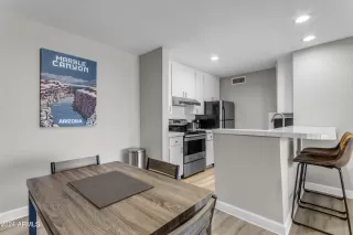 Photo #6: 6694499 Listing