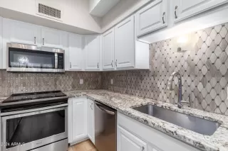 Photo #1: 6694524 Listing 