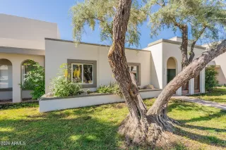 Photo #2: 6694583 Listing 