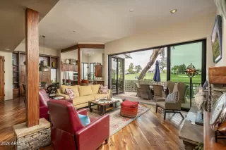 Photo #5: 6694834 Listing