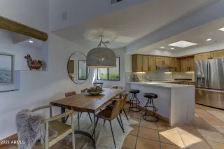 Photo #5: 6694949 Listing