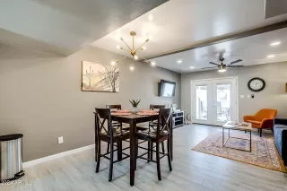 Photo #2: 6694986 Listing