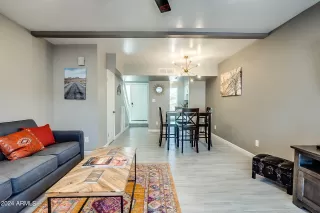 Photo #6: 6694986 Listing