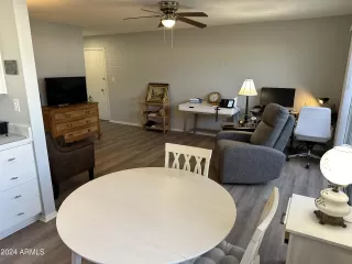 Photo #2: 6695112 Listing